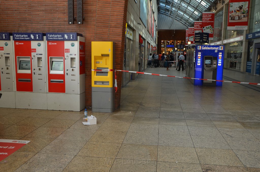 Verdaechtiger Gegenstand Koelner Hauptbahnhof P10.JPG